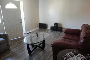 10323 Varnum Dr, Saint Louis, MO 63136 - Photo 3