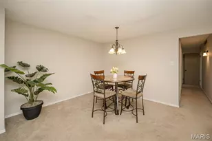 11816 Cresta Verde Dr, Saint Louis, MO 63146 - Photo 9