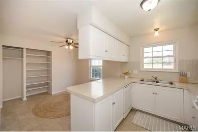 11816 Cresta Verde Drive #D, Saint Louis, MO 63146 - Photo 13