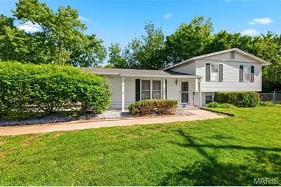 105 Jane Drive, Saint Peters, MO 63376 - Photo 1