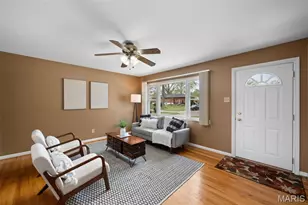 8352 Lonkar Dr, Saint Louis, MO 63123 - Photo 5