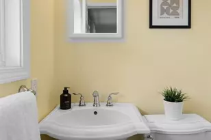 8352 Lonkar Dr, Saint Louis, MO 63123 - Photo 17