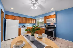 8352 Lonkar Dr, Saint Louis, MO 63123 - Photo 13