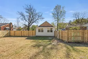 129 N Dade Ave, Ferguson, MO 63135 - Photo 31