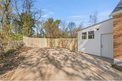 129 N Dade Avenue, Ferguson, MO 63135 - Photo 27