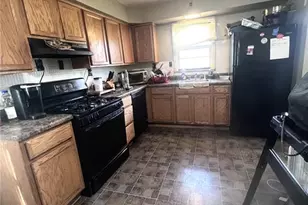 517 Plantmore Dr, Ferguson, MO 63135 - Photo 5