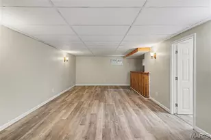 2675 Narraganset Dr, Florissant, MO 63033 - Photo 17