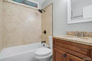2675 Narraganset Dr, Florissant, MO 63033 - Photo 11