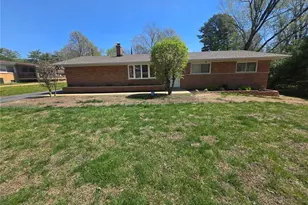 12350 Centerbrook Dr, Black Jack, MO 63033 - Photo 5