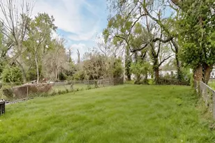 445 Plaza Ave, Ferguson, MO 63135 - Photo 19