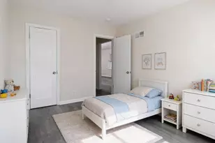 445 Plaza Ave, Ferguson, MO 63135 - Photo 7