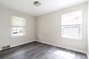 445 Plaza Ave, Ferguson, MO 63135 - Photo 13