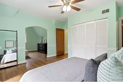 72 Bellerive Acres, Normandy, MO 63121 - Photo 27