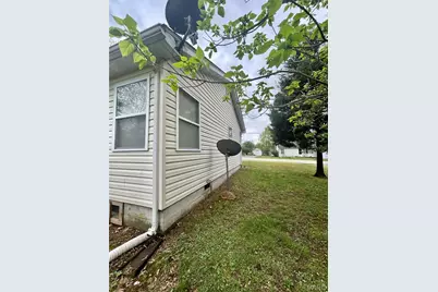 409 W James Avenue, Cuba, MO 65453 - Photo 35