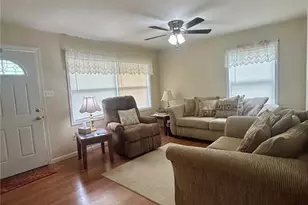 409 W James Ave, Cuba, MO 65453 - Photo 5