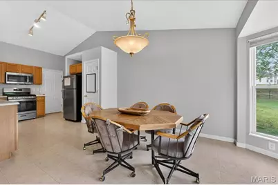 457 Coventry Trail Lane, Maryland Heights, MO 63043 - Photo 7