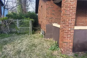 6205 Dardanella Ave, Saint Louis, MO 63121 - Photo 5