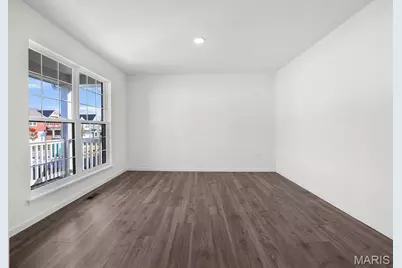 225 Heroes Way, Florissant, MO 63031 - Photo 23