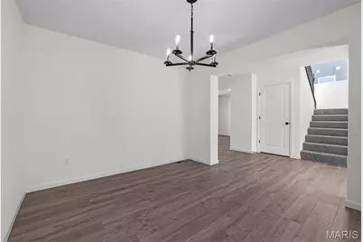 225 Heroes Way, Florissant, MO 63031 - Photo 17