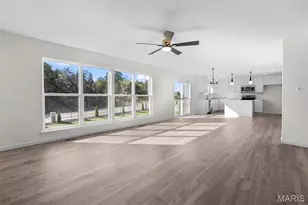 225 Heroes Wy, Florissant, MO 63031 - Photo 13