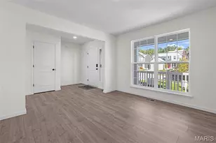 225 Heroes Wy, Florissant, MO 63031 - Photo 15