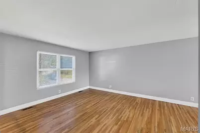 1667 Bronco Lane, Saint Louis, MO 63146 - Photo 7