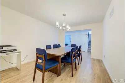 732 Fox Creek Drive, Fenton, MO 63026 - Photo 7