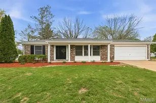 17 Atwood Dr, Saint Peters, MO 63376 - Photo 1