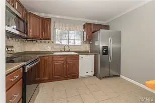 703 Sugar Glen Dr, Saint Peters, MO 63376 - Photo 9