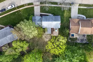 927 Baintree Ln, Ballwin, MO 63011 - Photo 45