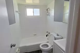 1600 Chickadee Ln, Florissant, MO 63031 - Photo 5