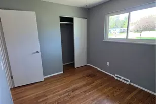 1600 Chickadee Ln, Florissant, MO 63031 - Photo 7