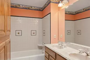 18230 Hager Ln, Chesterfield, MO 63005 - Photo 43
