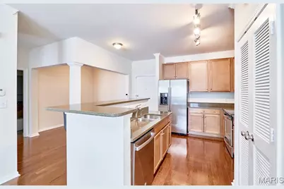 1251 Strassner Drive #2403, Brentwood, MO 63144 - Photo 17
