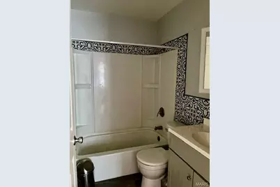 180 Chinon Drive, Saint Louis, MO 63129 - Photo 13