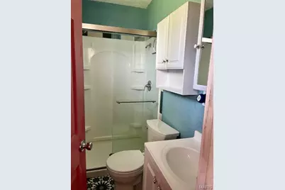 180 Chinon Drive, Saint Louis, MO 63129 - Photo 17