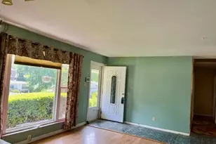 180 Chinon Dr, Saint Louis, MO 63129 - Photo 5