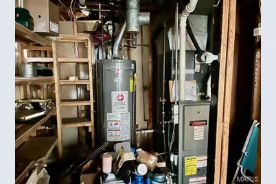 180 Chinon Drive, Saint Louis, MO 63129 - Photo 5