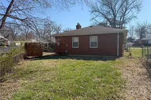 6703 Etzel Ave, Saint Louis, MO 63130 - Photo 15