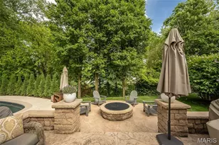 7 Kingston Manor Dr, Ladue, MO 63124 - Photo 45
