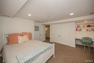 7 Kingston Manor Dr, Ladue, MO 63124 - Photo 39