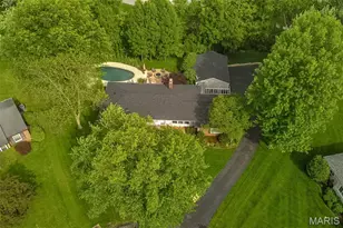 7 Kingston Manor Dr, Ladue, MO 63124 - Photo 51