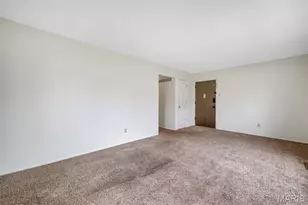 10068 Puttington Dr, Saint Louis, MO 63123 - Photo 19