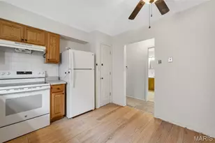 10068 Puttington Dr, Saint Louis, MO 63123 - Photo 25