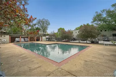 10 Manhattan Mews, Saint Louis, MO 63108 - Photo 33