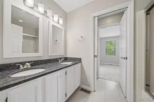 10 Manhattan Mews, Saint Louis, MO 63108 - Photo 21