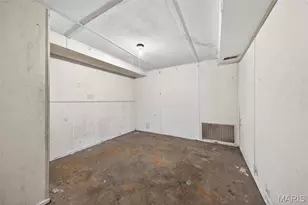 10414 Melvich Dr, Saint Louis, MO 63137 - Photo 35