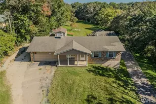 3524 Scenic Cir Dr, Saint Louis, MO 63129 - Photo 45