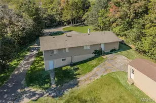 3524 Scenic Cir Dr, Saint Louis, MO 63129 - Photo 39