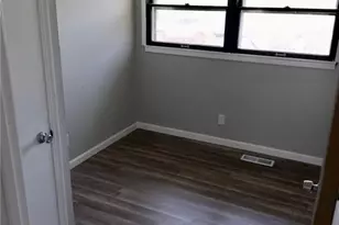 302 Banff Cir, Saint Louis, MO 63137 - Photo 7